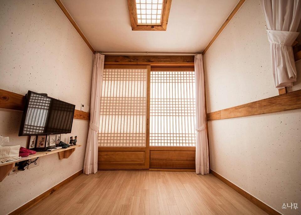 Jeongga Hanok Jeonju Buitenkant foto